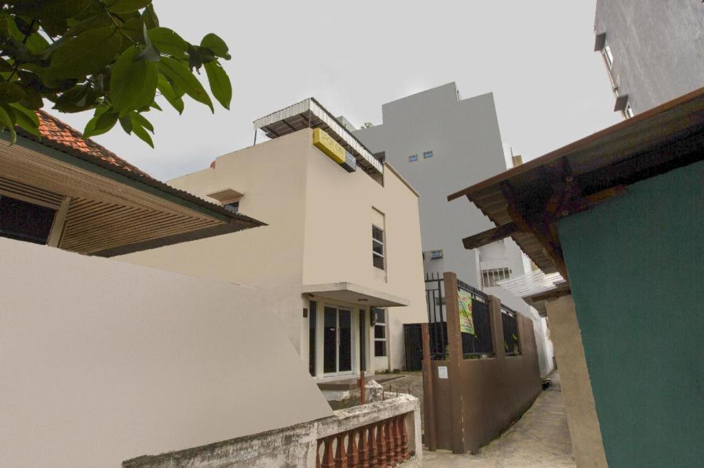 Reddoorz Syariah Near Transmart Mall Palembang Extérieur photo
