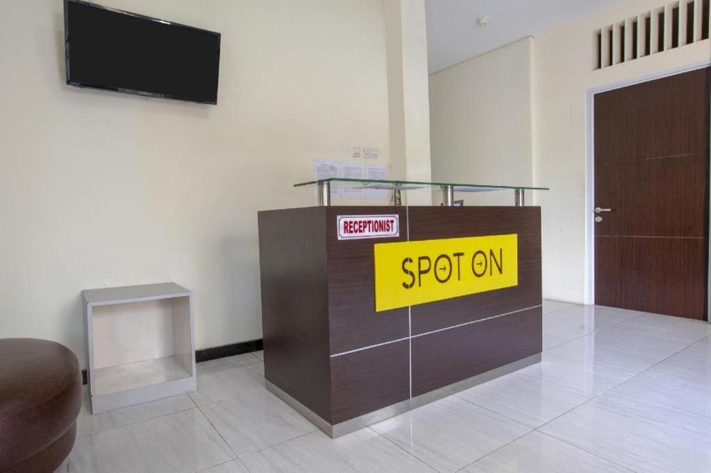 Reddoorz Syariah Near Transmart Mall Palembang Extérieur photo