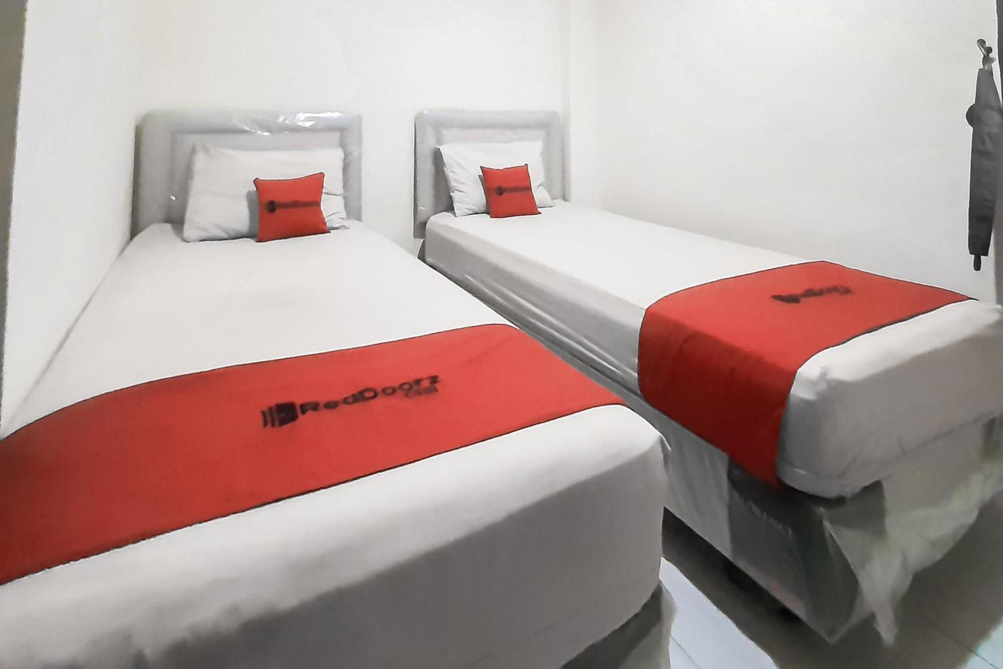 Reddoorz Syariah Near Transmart Mall Palembang Extérieur photo