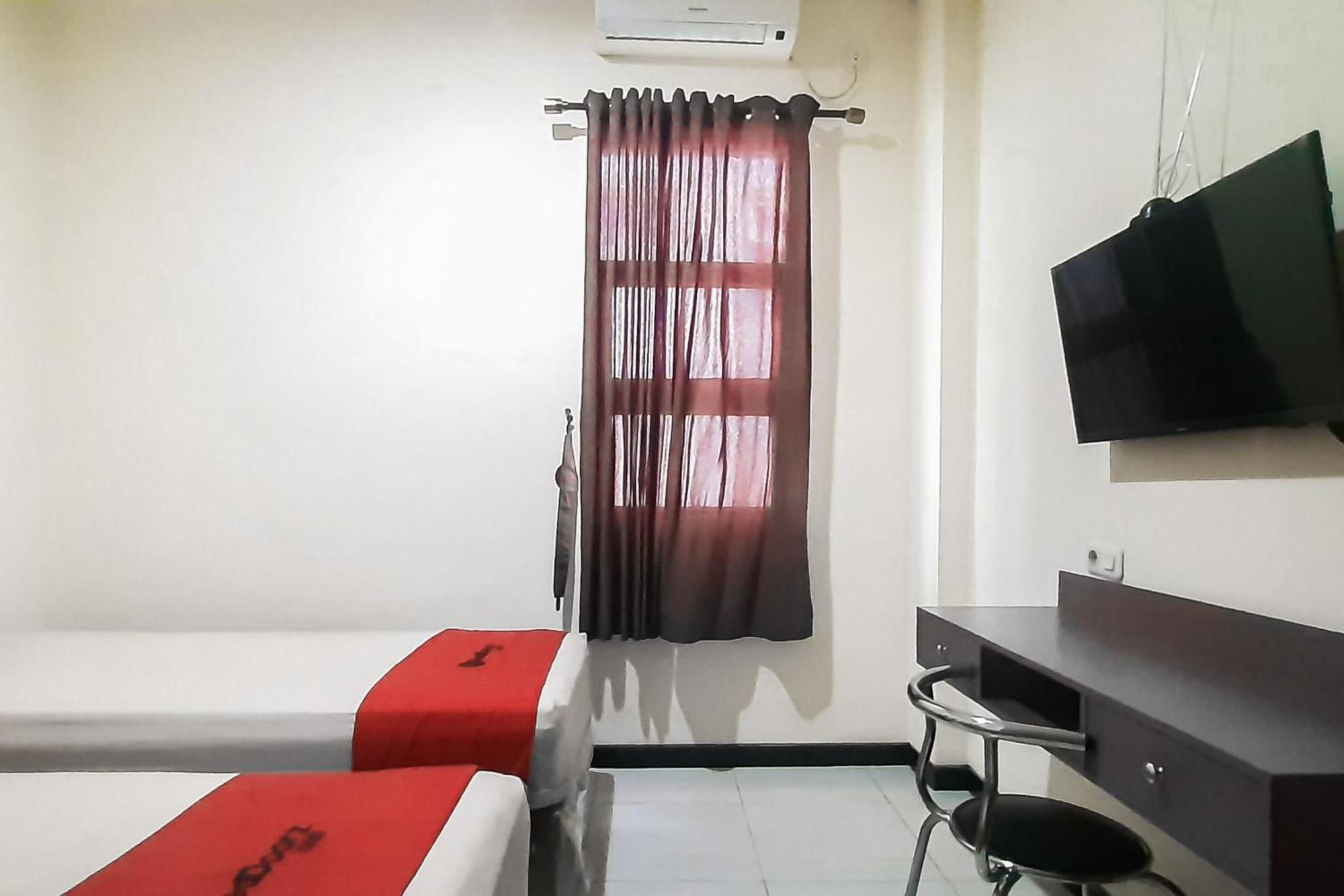 Reddoorz Syariah Near Transmart Mall Palembang Extérieur photo