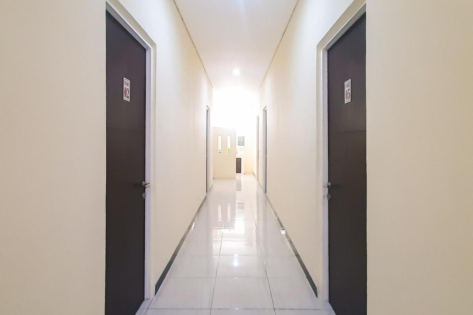 Reddoorz Syariah Near Transmart Mall Palembang Extérieur photo
