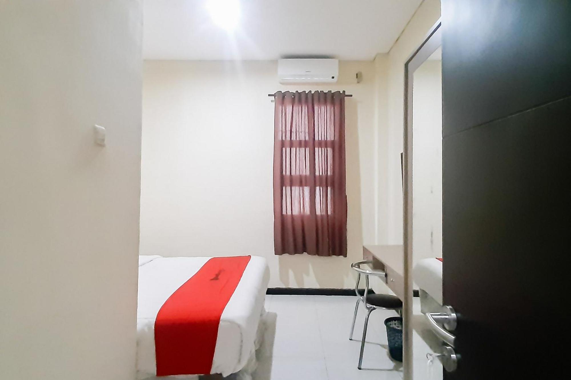 Reddoorz Syariah Near Transmart Mall Palembang Extérieur photo